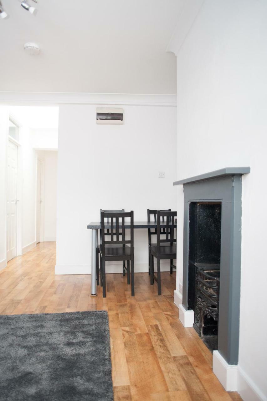 Quire Court Apartment Gloucester Exterior foto